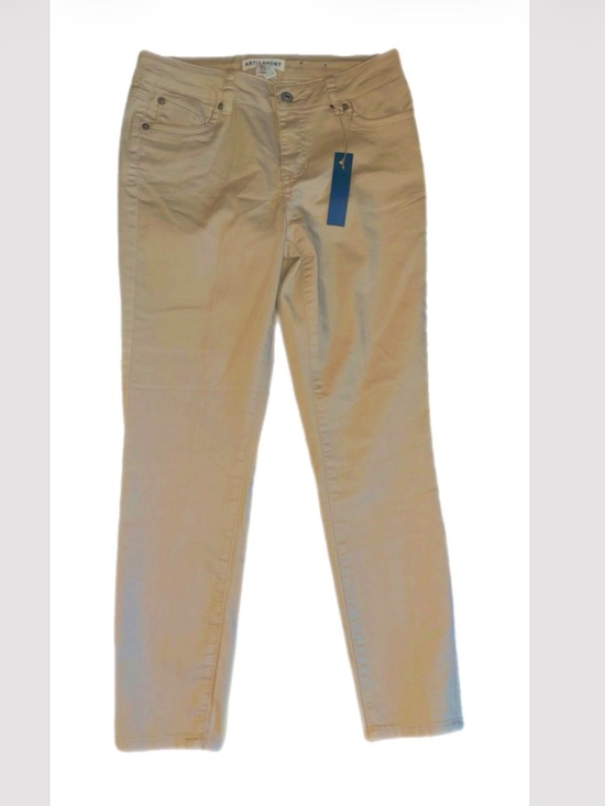 Artisan Ny Denim - Artisan NY Beige High-Rise Skinny Jeans. NWT. Sz. 4